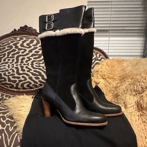 UGG size 9 Black Heeled Raya boots New, Never worn with dust bag